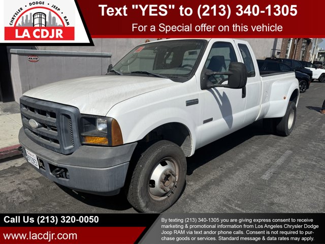 2006 Ford Super Duty F-350 DRW XL